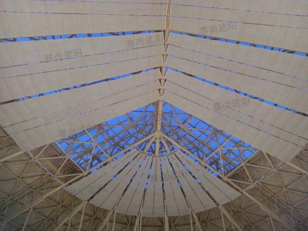 興安盟體育館電動遮陽簾工程