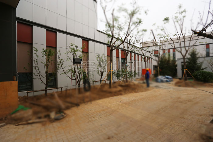 新機場房外裝戶外防風卷簾工程現場實景圖