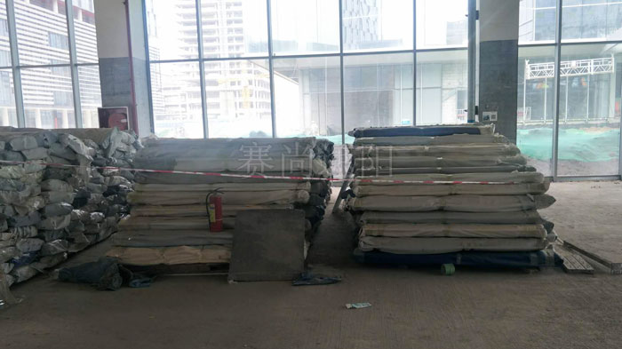 絲綢之路貿易中心幕墻電動遮陽項目現場葉片