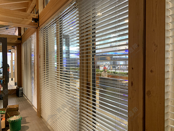 現場圖三（室內鋁百葉簾）